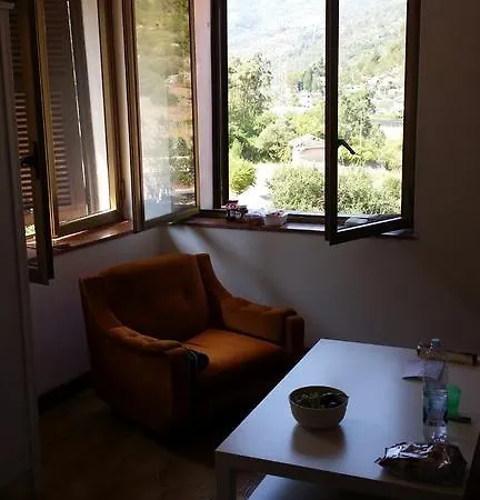 Lägenhet Isolabona Apartment