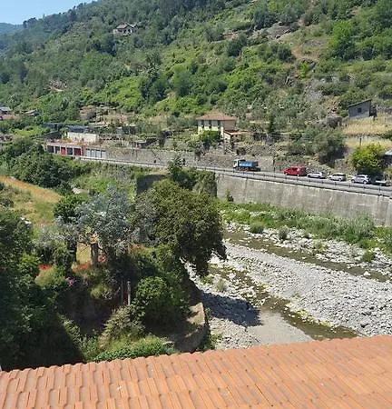 Isolabona Apartment *